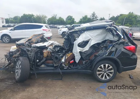 2017 Subaru Outback 3.6R Touring z USA, uszkodzony, nr VIN 4S4BSETC7H3339091